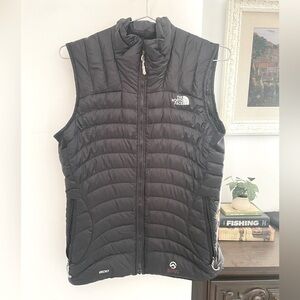 Black North Face Summit Series best size small excellent condition